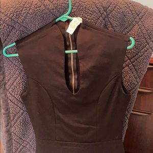 Black sleeveless fitted dress